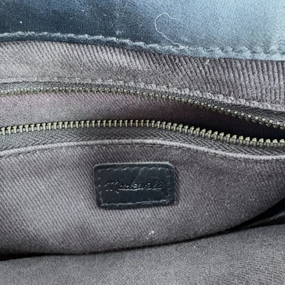 Madewell Crossbody Bag Black Suede Leather Flap‎ Small Adjustable Strap RN77388